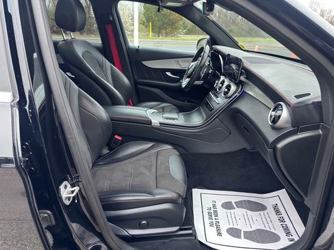 Used 2022 Mercedes-Benz GLC 43 AMG 4MATIC image 32