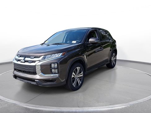 Used 2023 Mitsubishi Outlander Sport SE AWD/4WD image 3