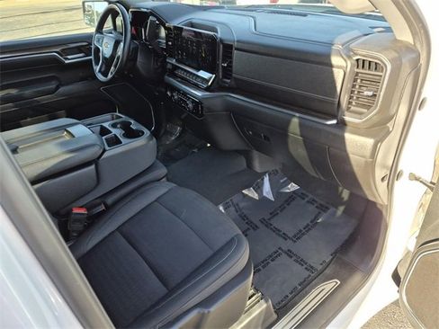 Used 2023 Chevrolet Silverado 1500 LT w/ Protection Package image 11