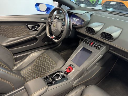 Used 2023 Lamborghini Huracan EVO image 20