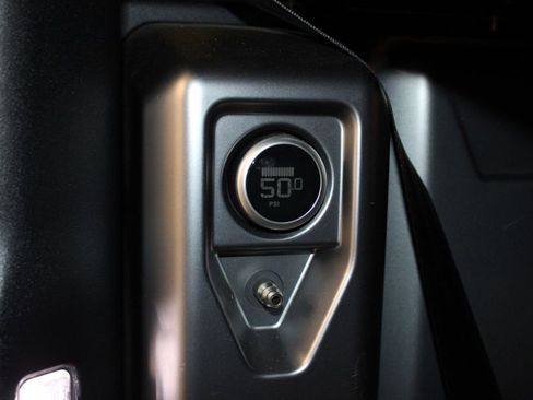 Used 2022 Land Rover Defender 110 X-Dynamic HSE image 37