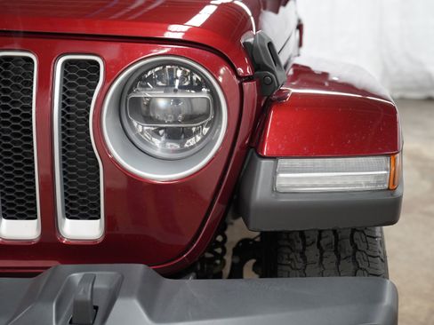 Used 2021 Jeep Wrangler Unlimited Sahara image 14