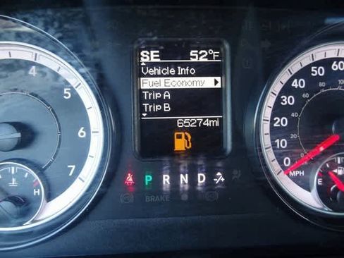 Used 2022 RAM 1500 Classic SLT image 18