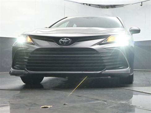Used 2024 Toyota Camry LE image 30