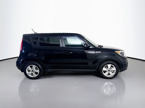 Used 2017 Kia Soul w/ Convenience Package FWD image 11