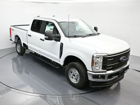 New 2026 Ford F250 XL w/ XL Chrome Package image 34