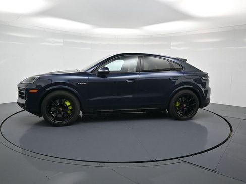 New 2026 Porsche Cayenne S image 2