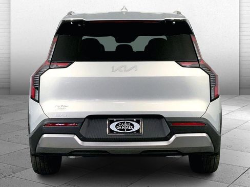 New 2026 Kia EV9 Wind image 4
