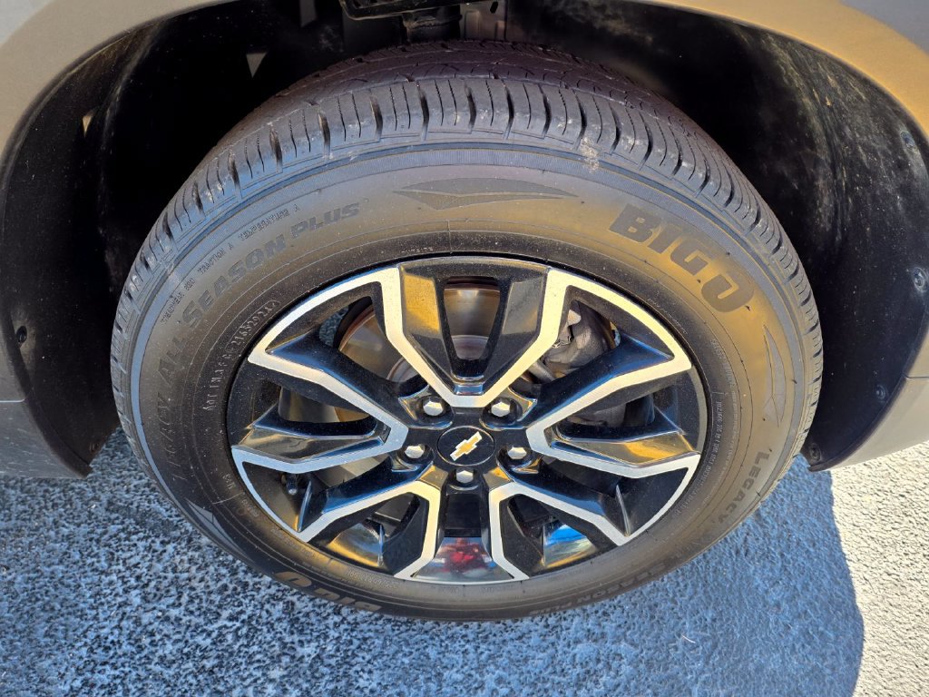 Used 2023 Chevrolet TrailBlazer ACTIV w/ Sun and Liftgate Package FWD image 10