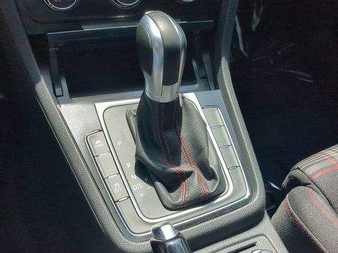 Used 2017 Volkswagen GTI S FWD image 23