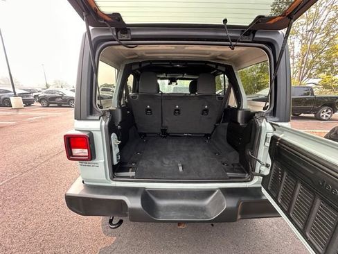 Used 2024 Jeep Wrangler Unlimited Sport AWD/4WD image 16