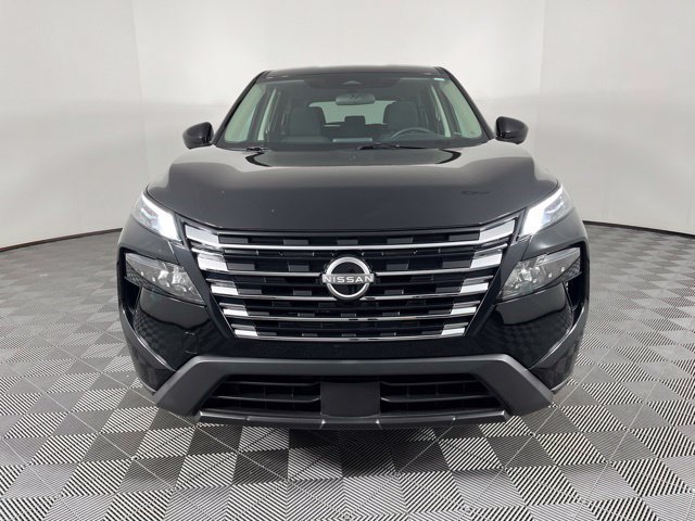 Certified 2026 Nissan Rogue SV FWD image 5