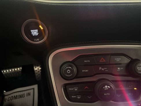 Used 2019 Dodge Challenger R/T RWD image 34