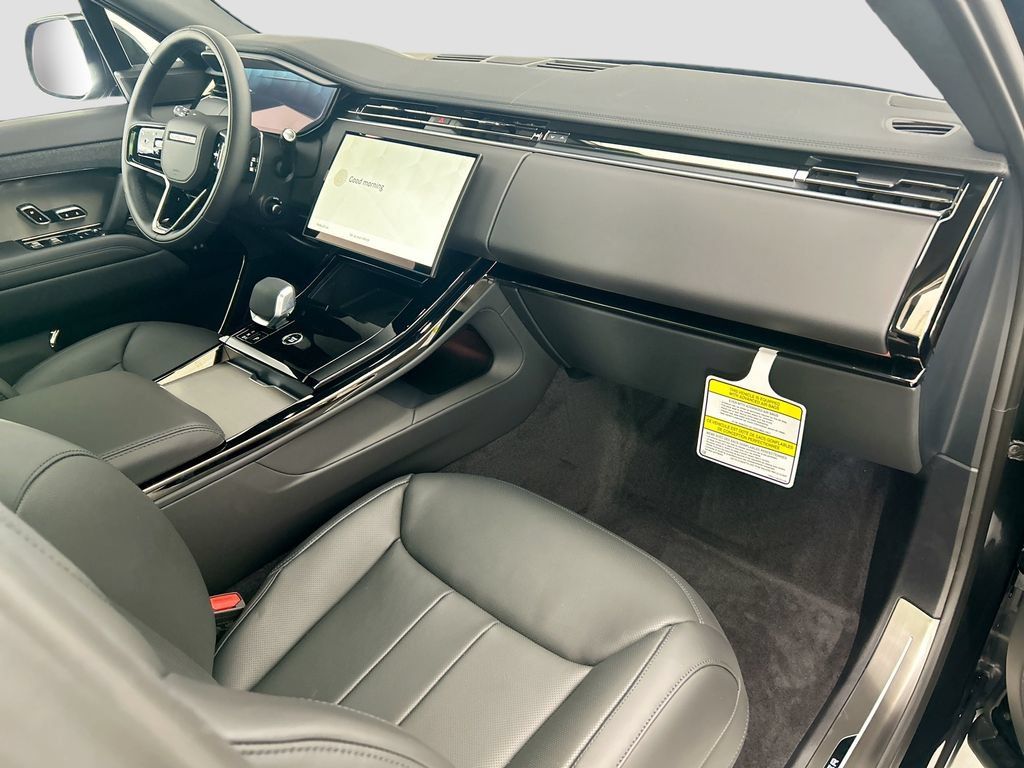 New 2026 Land Rover Range Rover Sport Dynamic SE AWD/4WD image 16