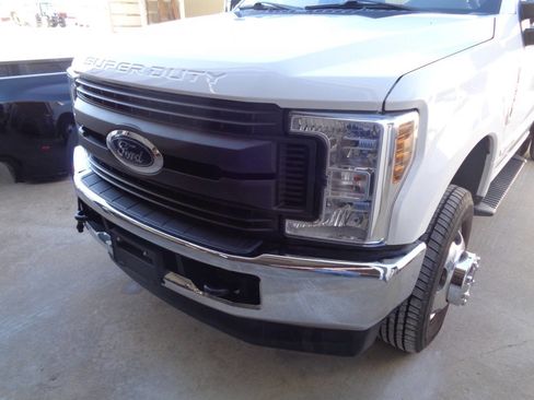 Used 2019 Ford F350 XL w/ XL Value Package image 24