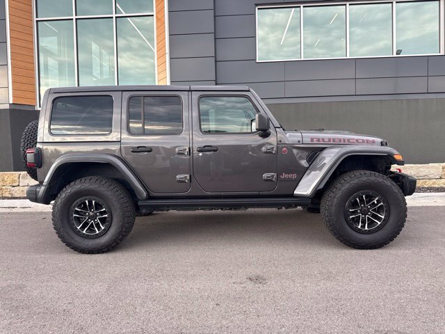 Used 2025 Jeep Wrangler Unlimited Rubicon AWD/4WD image 2