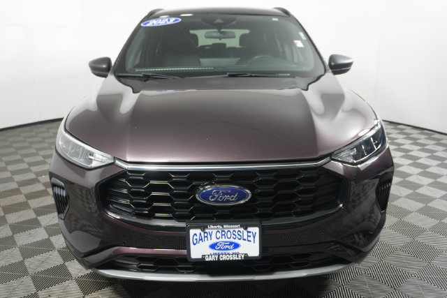 Used 2023 Ford Escape ST-Line w/ Tech Pack #1 AWD/4WD image 8