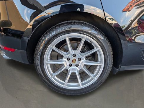 Used 2018 Porsche Macan Sport Edition w/ Premium Package Plus AWD/4WD image 11