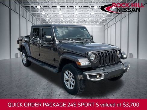 Used 2023 Jeep Gladiator Sport AWD/4WD image 1