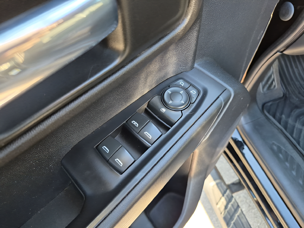Used 2020 Chevrolet Silverado 1500 Custom Trail Boss w/ Custom Convenience Package AWD/4WD image 22