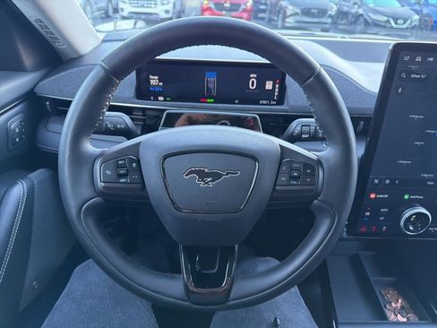 Used 2022 Ford Mustang Mach-E Premium image 11