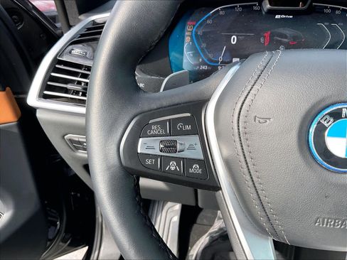 Certified 2023 BMW X5 xDrive45e w/ Executive Package image 18