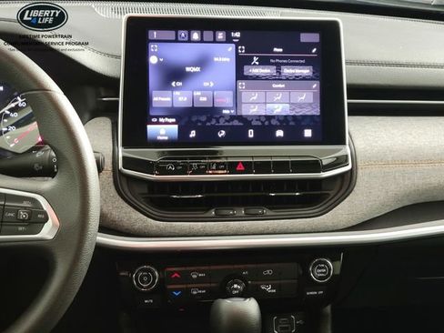 Used 2022 Jeep Compass Sport image 21