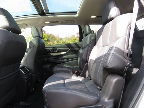 Used 2022 Subaru Ascent Limited w/ Technology Package image 22