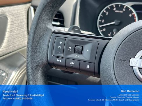 Certified 2023 Nissan Rogue SV FWD image 28