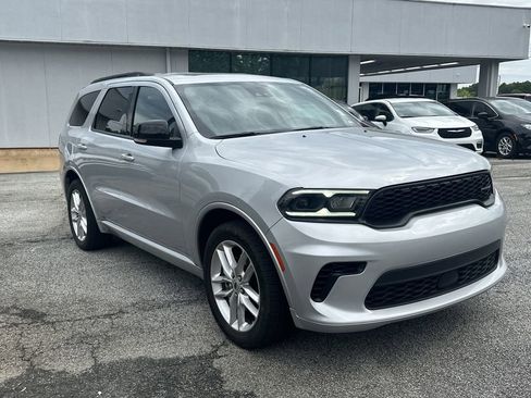 Used 2024 Dodge Durango GT RWD image 1