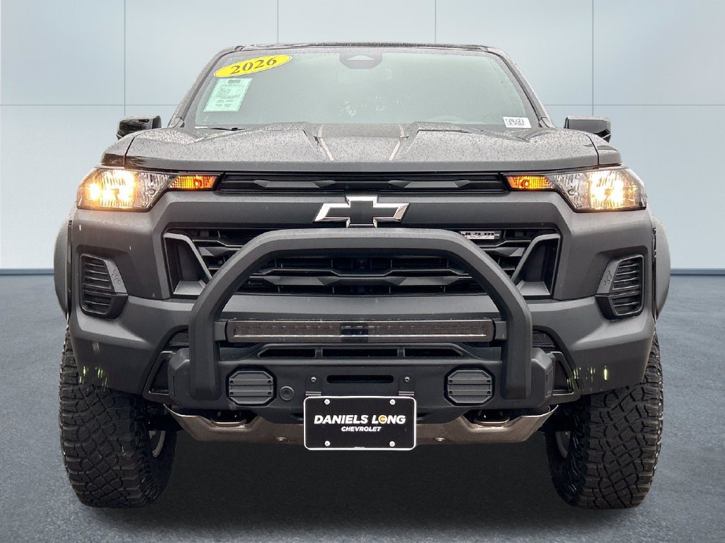 New 2026 Chevrolet Colorado Trail Boss w/ Off-Road Front Bumper Package AWD/4WD image 2