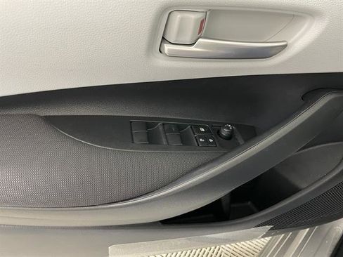 New 2026 Toyota Corolla SE image 18