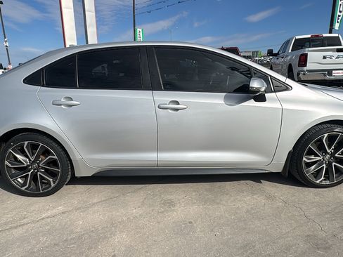 Used 2020 Toyota Corolla SE image 4