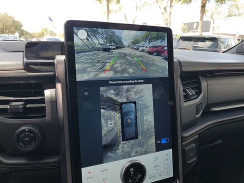 Used 2023 Ford Expedition Max Platinum image 29