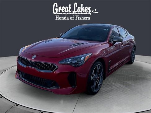 Used 2018 Kia Stinger GT2 image 1