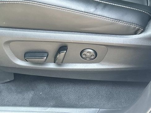 Used 2024 INFINITI QX60 Luxe w/ Performance Audio Package AWD/4WD image 17