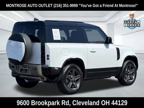 Used 2025 Land Rover Defender 90 X-Dynamic SE AWD/4WD image 4
