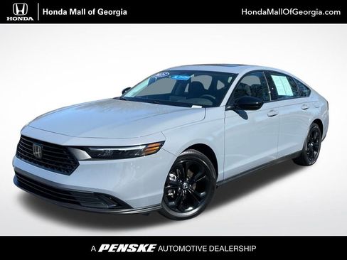 Certified 2025 Honda Accord SE image 1