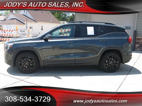 Used 2020 GMC Terrain SLE w/ Elevation Edition AWD/4WD image 29