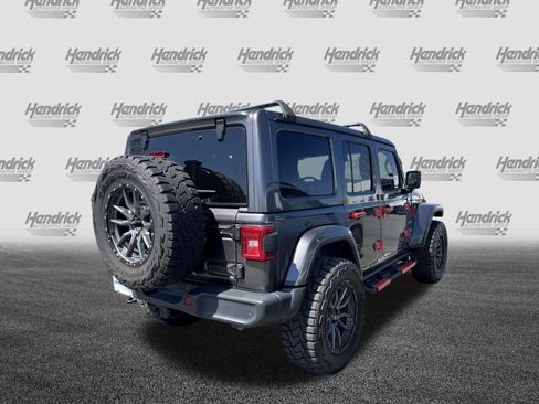 Used 2020 Jeep Wrangler Unlimited Sahara image 10