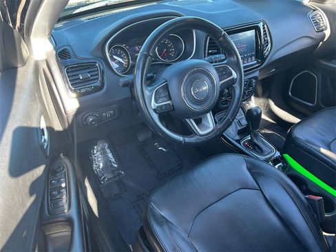 Used 2018 Jeep Compass Limited image 7