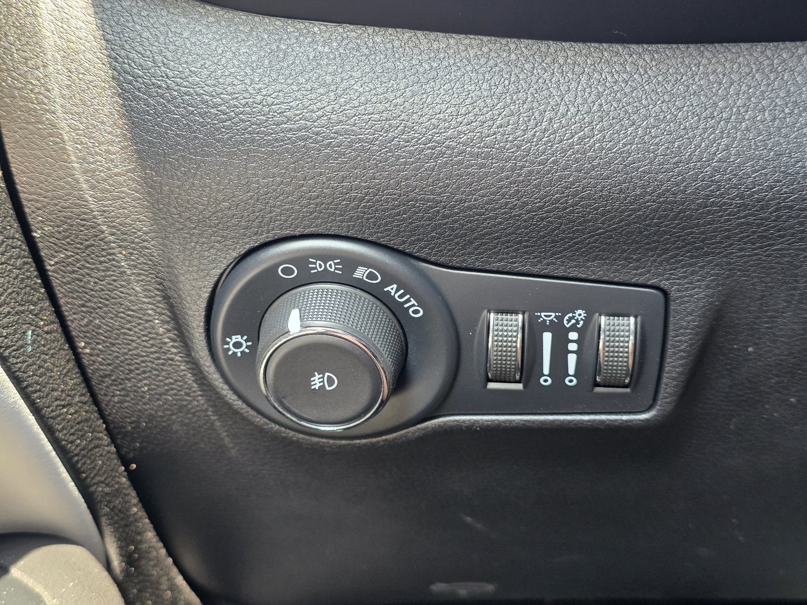 Used 2022 Jeep Compass Limited AWD/4WD image 22