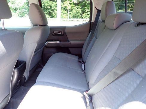 Certified 2023 Toyota Tacoma SR5 AWD/4WD image 11