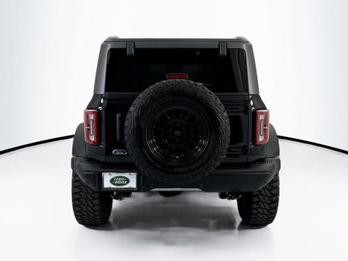 Used 2023 Ford Bronco Badlands image 6