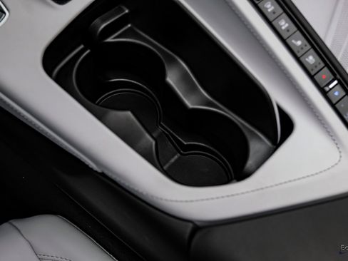 Used 2021 Chevrolet Corvette Stingray Premium Conv w/ Z51 Performance Package image 62