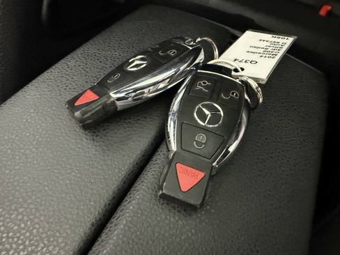 Used 2014 Mercedes-Benz C 300 4MATIC Sedan image 17