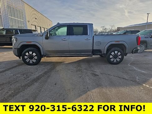 Used 2025 GMC Sierra 2500 Denali w/ Denali Reserve Package image 3