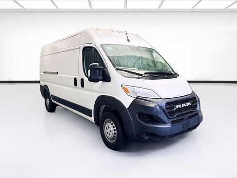 Used 2023 RAM ProMaster 2500 image 3