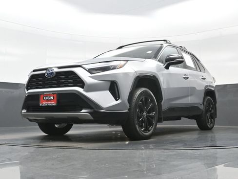 Used 2023 Toyota RAV4 XSE w/ XSE Grade Weather Package AWD/4WD image 29