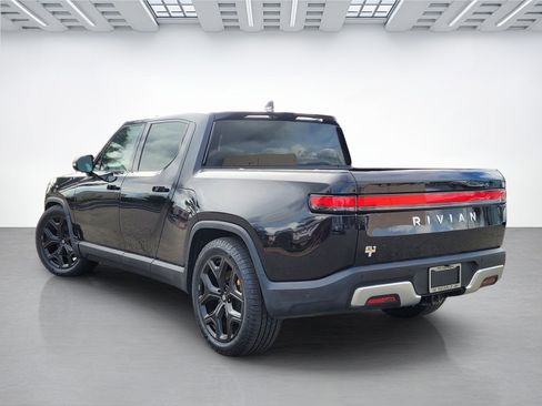 Used 2022 Rivian R1T Adventure image 13